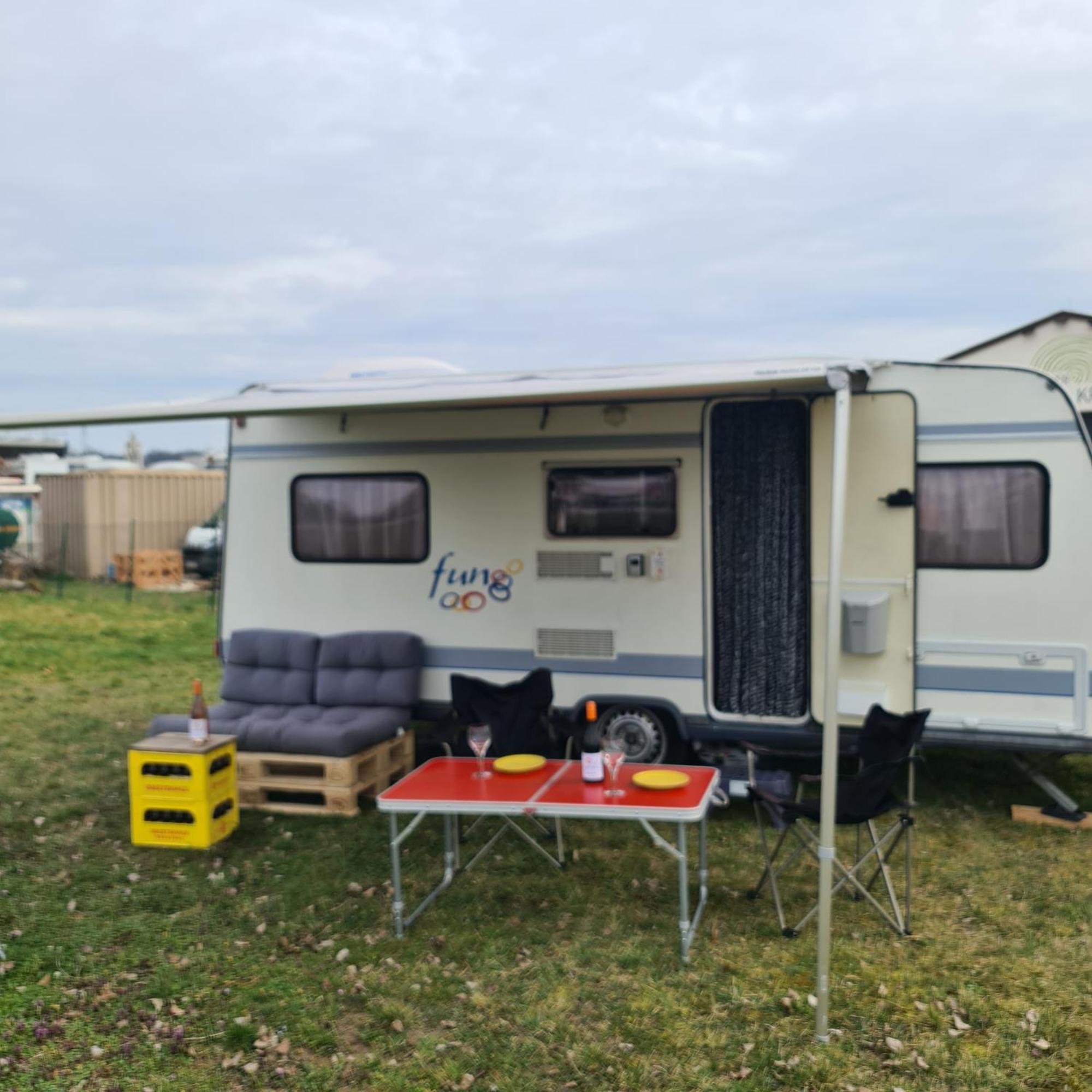 Louise'S Camper Hotel Neusiedl an der Zaya Luaran gambar